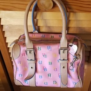 Dooney and Bourke Barrel Style handbag